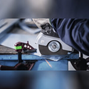 صفحه برش استیل Bosch PRO نصب‌شده روی مینی‌فرز 115 میلی‌متری
